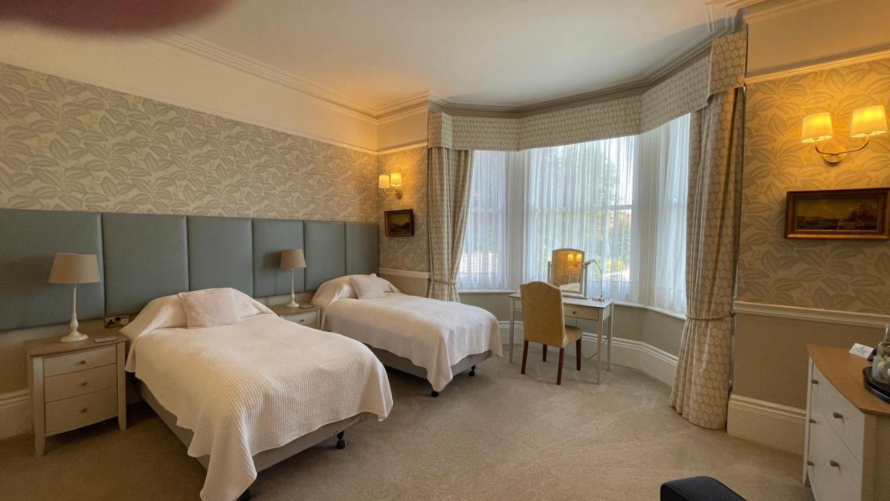 Yorke Lodge Bed And Breakfast Canterbury Exterior photo