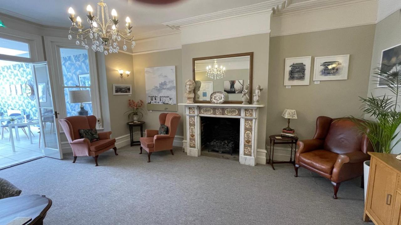 Yorke Lodge Bed And Breakfast Canterbury Exterior photo